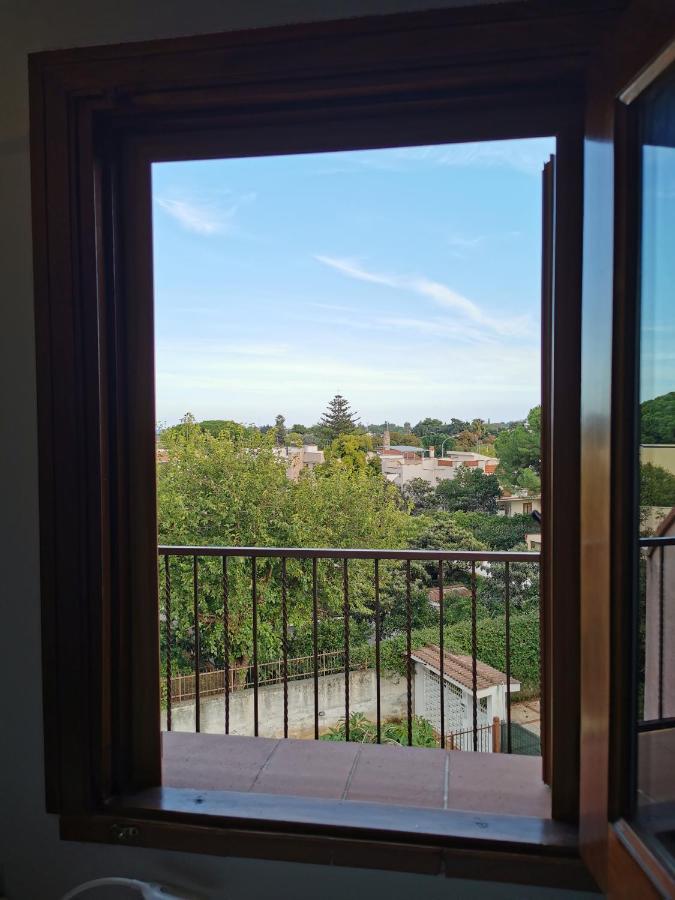 Villa Iris - Mondello ปาแลร์โม ภายนอก รูปภาพ