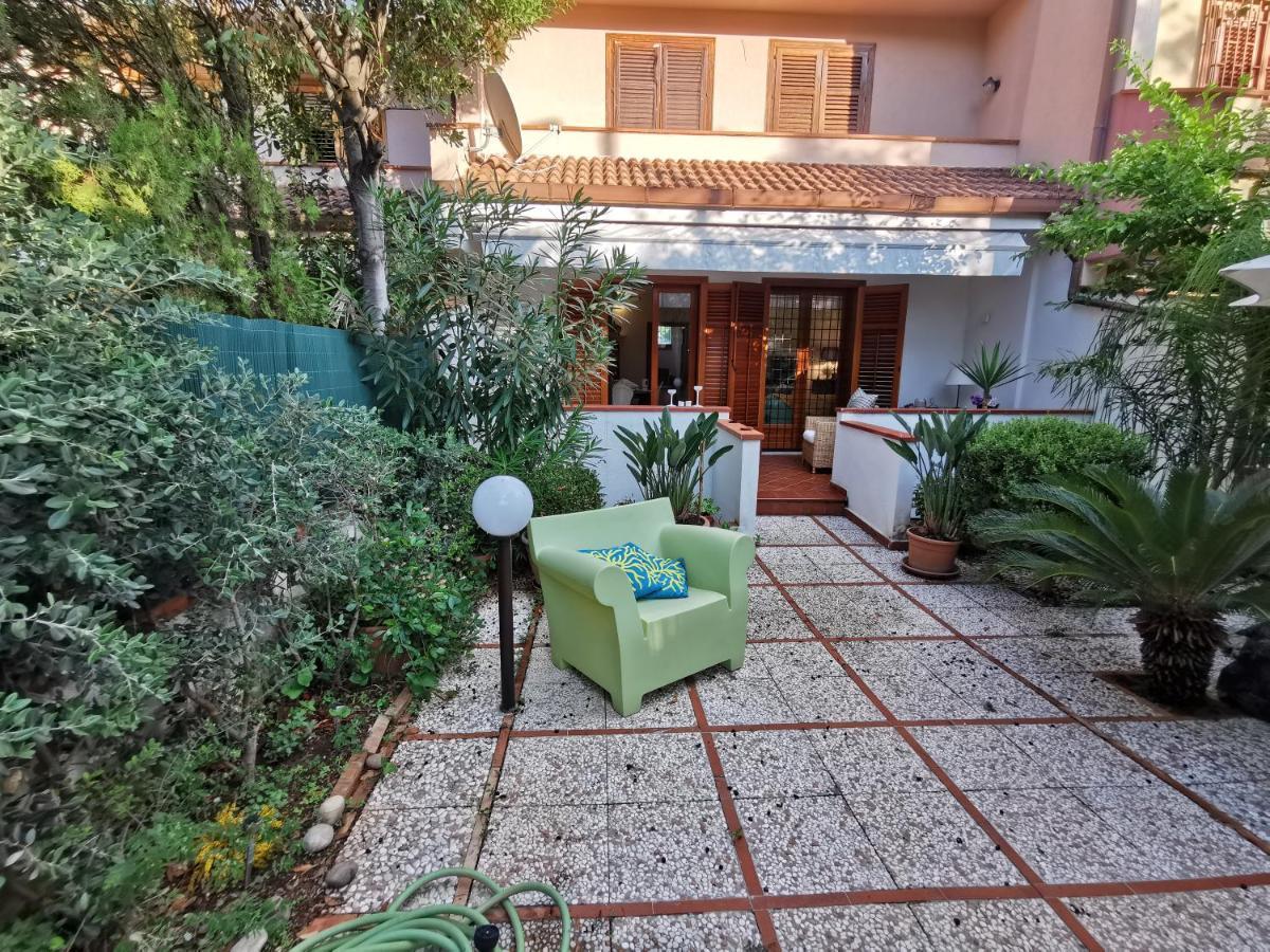 Villa Iris - Mondello ปาแลร์โม ภายนอก รูปภาพ