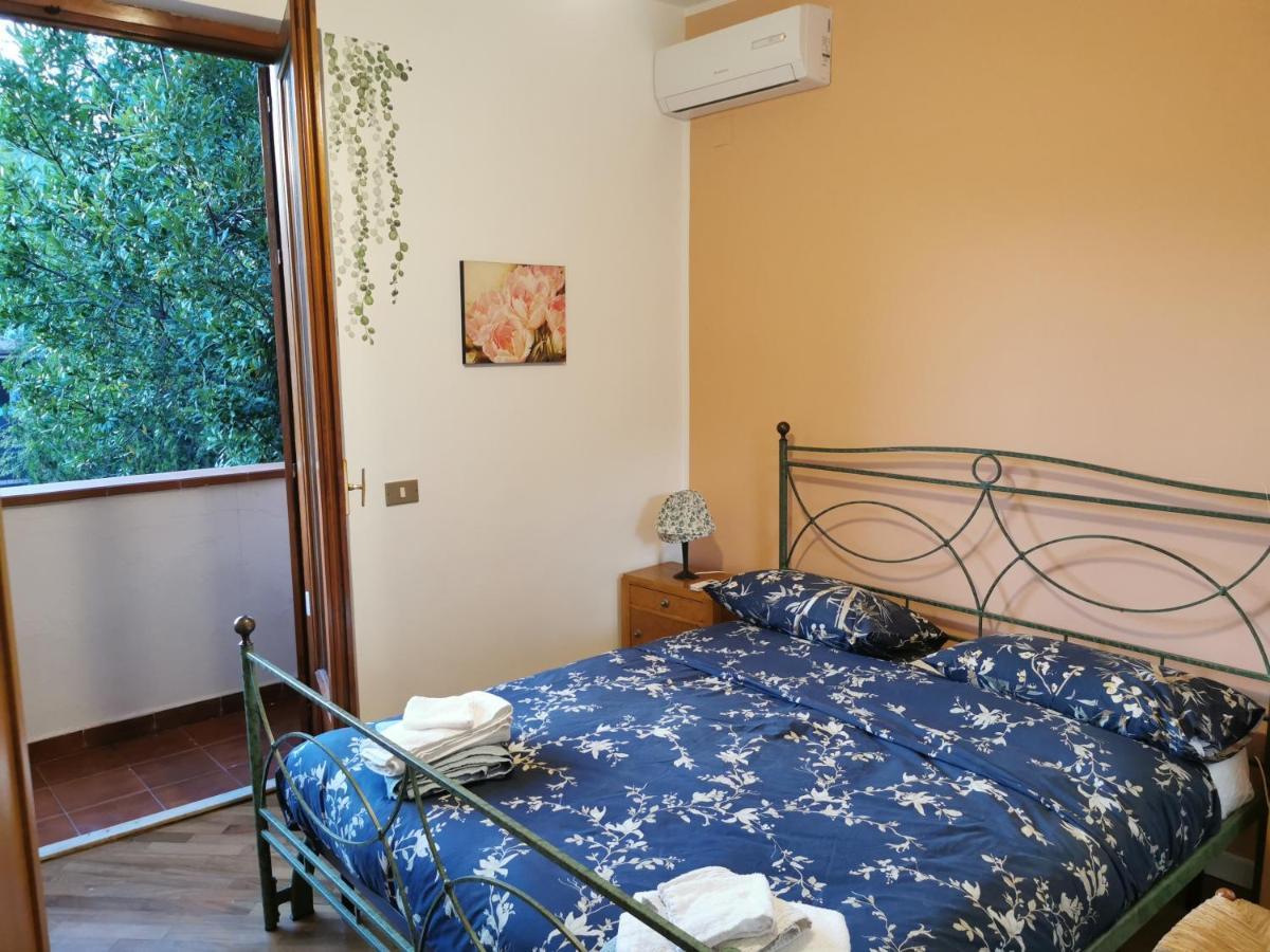 Villa Iris - Mondello ปาแลร์โม ภายนอก รูปภาพ
